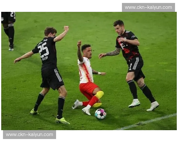 伊斯坦布尔之夜:拜仁与切尔西的史诗对决,尘埃落定还是宿命轮回? 伊斯坦布尔之夜:拜仁与切尔西的史诗对决,尘埃落定还是宿命轮回?